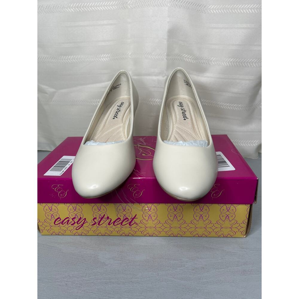 Easy Street Ballari Stiletto Heel Pumps Bone Womens Size 7.5 Wide - Picture 9 of 14